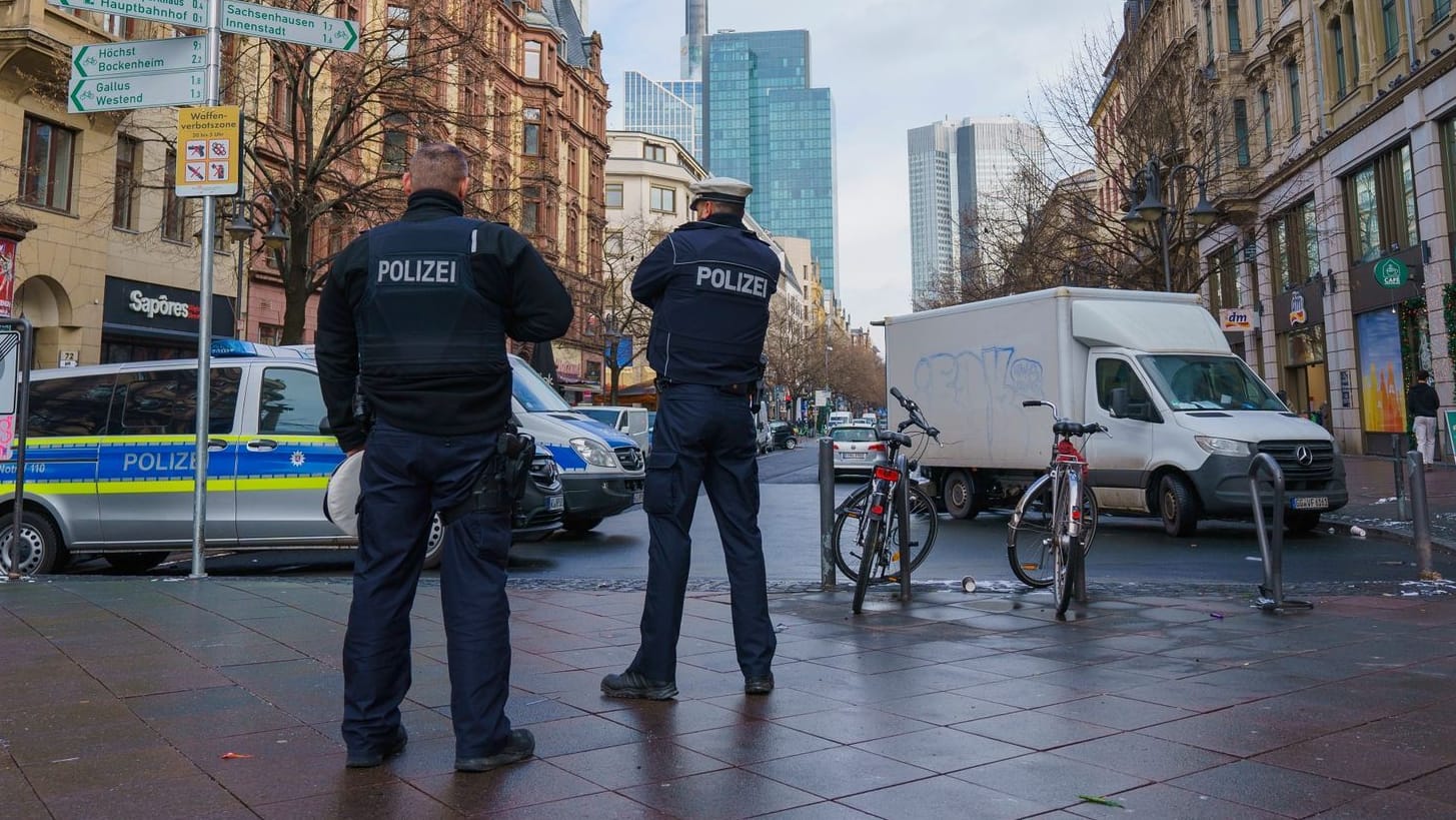 Polizei im Frankfurter Bahnhofsviertel