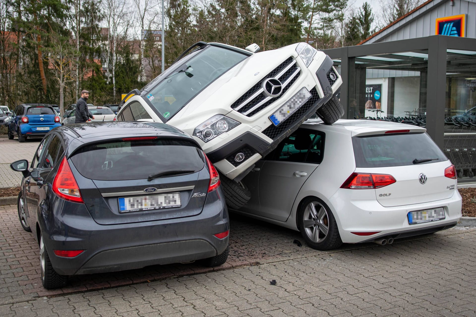 Überflieger: SUVs gelten als die Erfolgstypen unter den Autos. Ihre Unfallquote spricht eine andere Sprache.