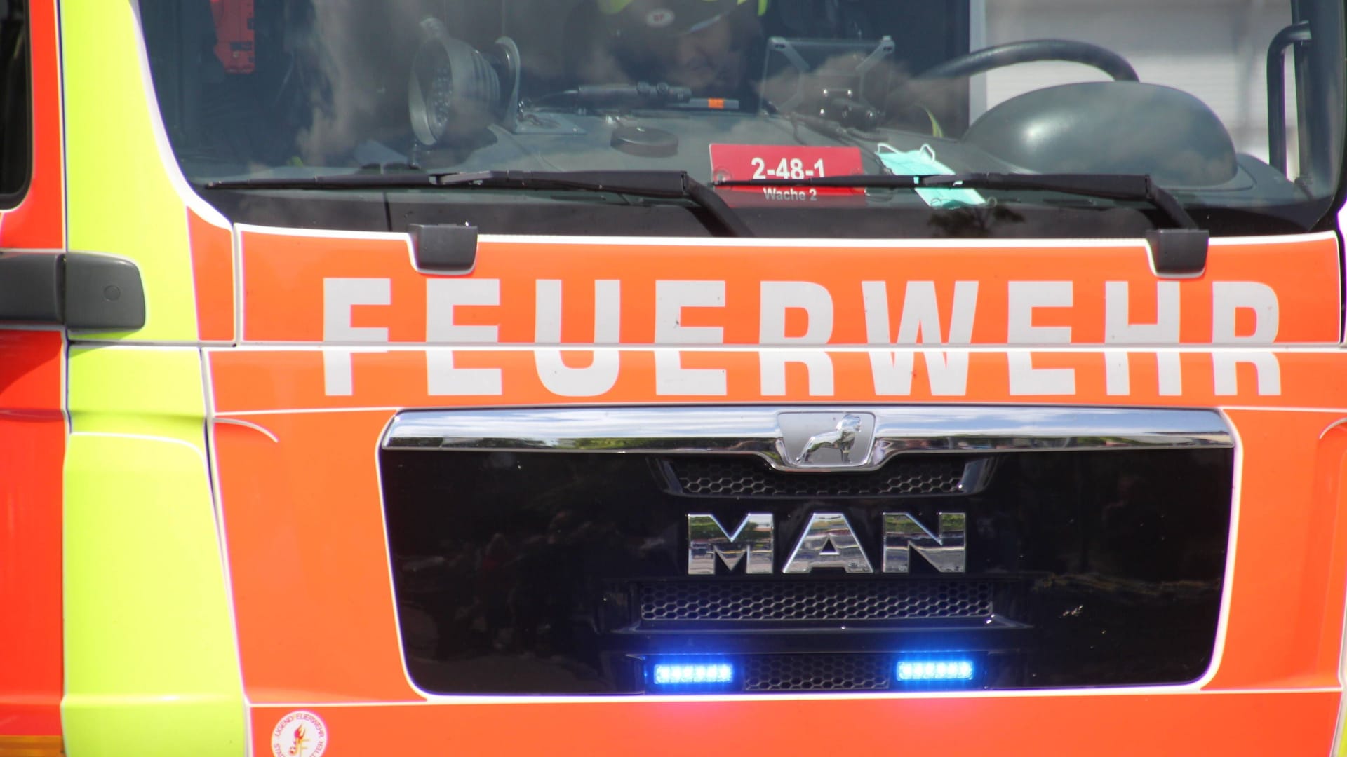 Polizei, Rettungsdienst, Feuerwehr Feuerwehr, Rettungsdienst, Polizei, Einsatz, Polizei, Rettungsdienst, Feuerwehr Feuerwehr, Rettungsdienst, Polizei, Einsatz,