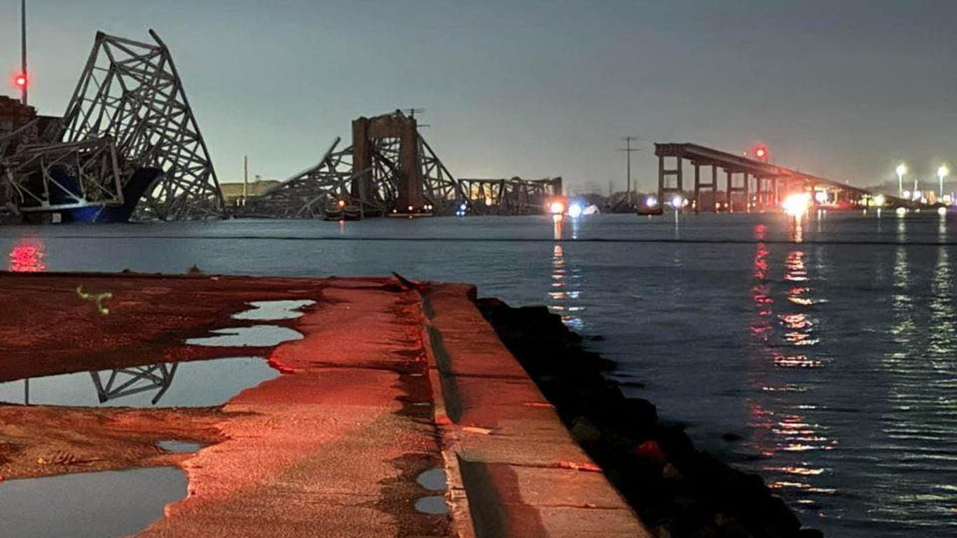 Blick auf die Francis Scott Key Brücke nach dem Zusammenbruch: Sie liegt in Baltimore im US-Staat Maryland.