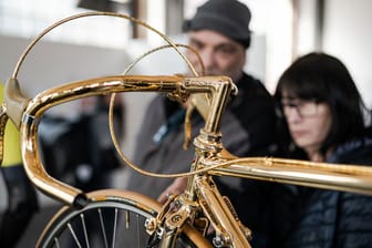 Ein goldenes Rad: Mehr als 450 Marken warten auf die Besucher.