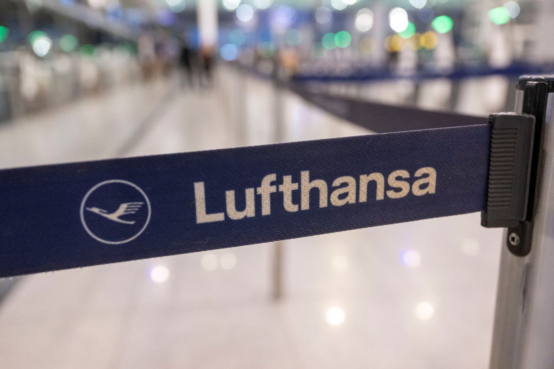 Streik des Lufthansa Kabinenpersonals - München