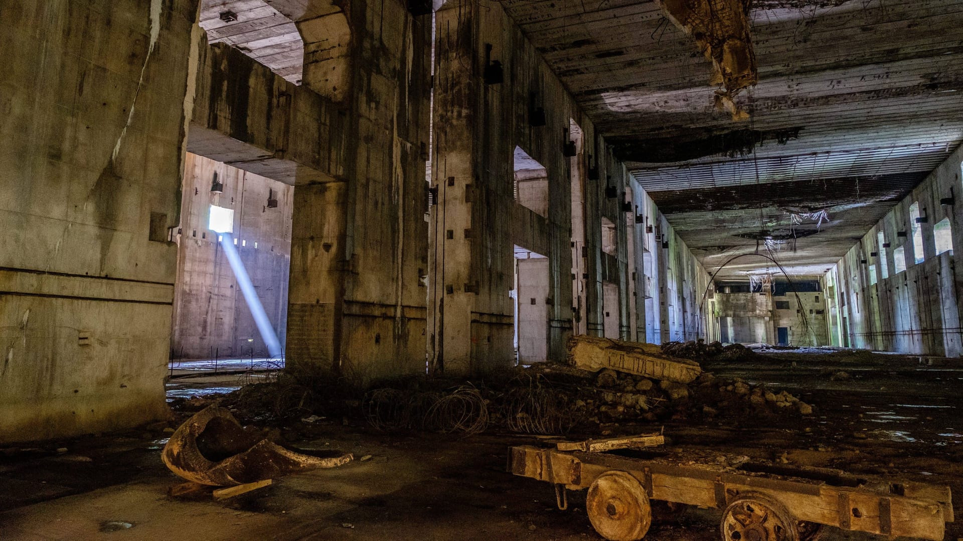 Die Ruine des Bunkers Valentin von innen: Der Bunker gilt als Lost Place, ist aber öffentlich zugänglich.