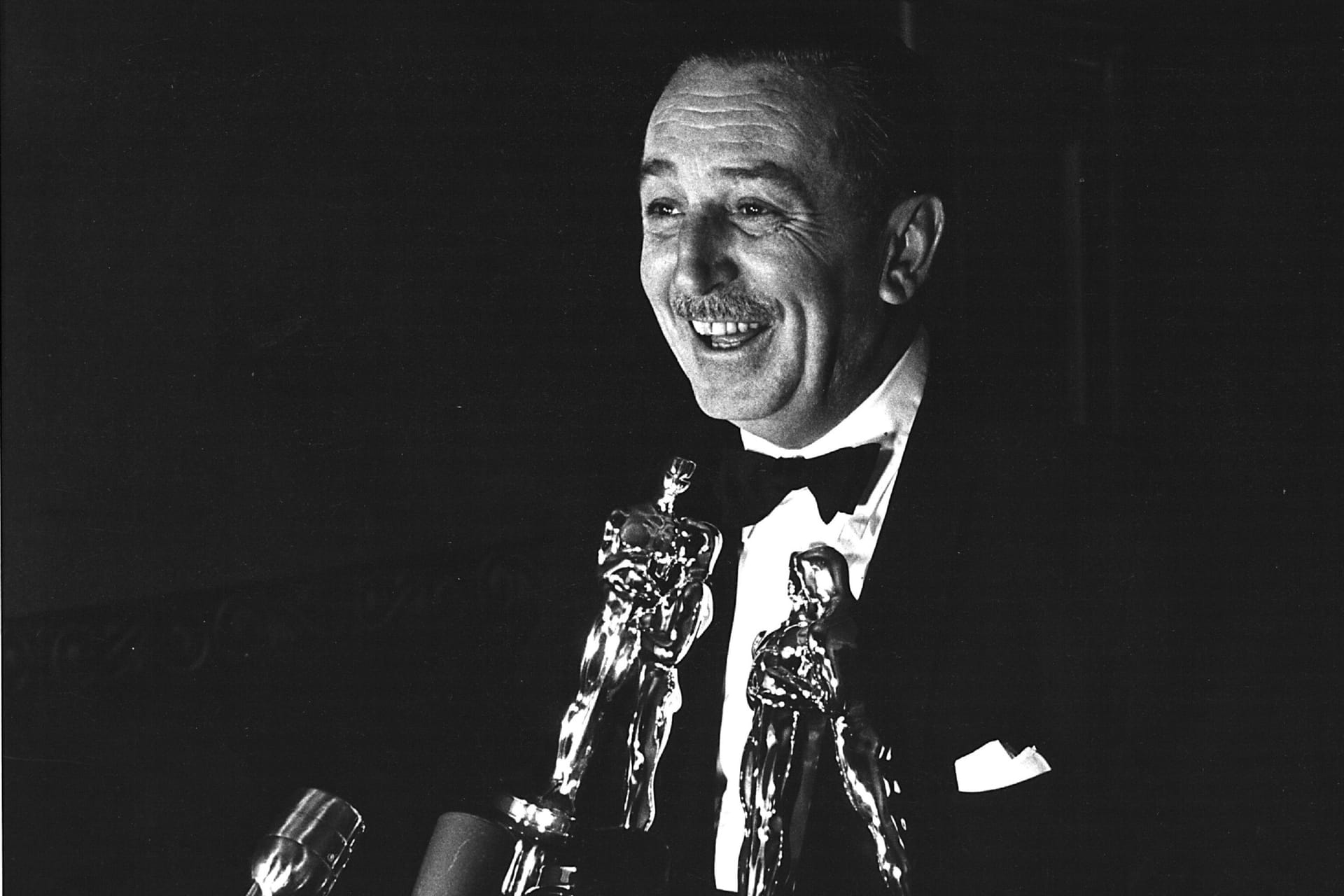 Walt Disney: Die meisten Goldjungen für eine Einzelperson hat der Filmproduzent bekommen. 22 Oscars hat er erhalten, einen davon sogar erst nach seinem Tod.