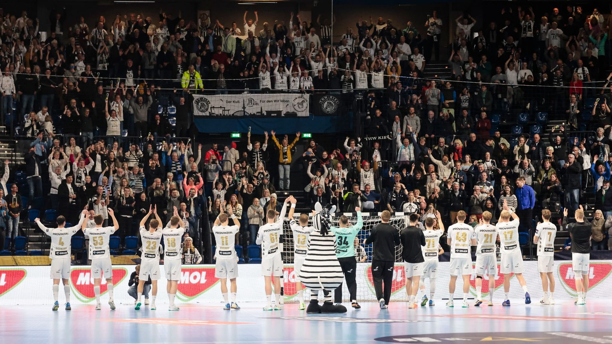 Kiel schlägt Zagreb und gewinnt Champions-League-Gruppe