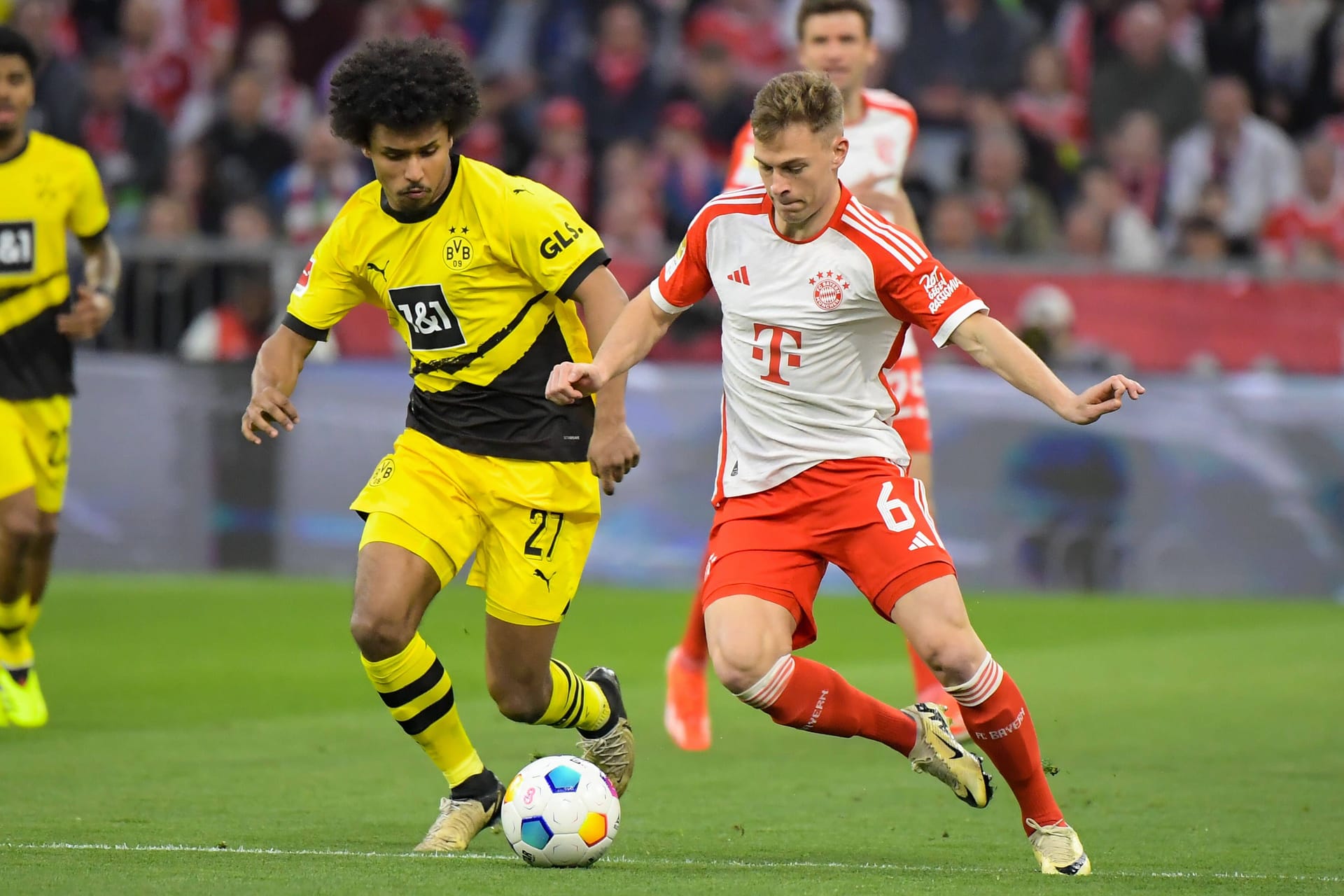 Karim Adeyemi (l.) brachte den BVB in Führung.