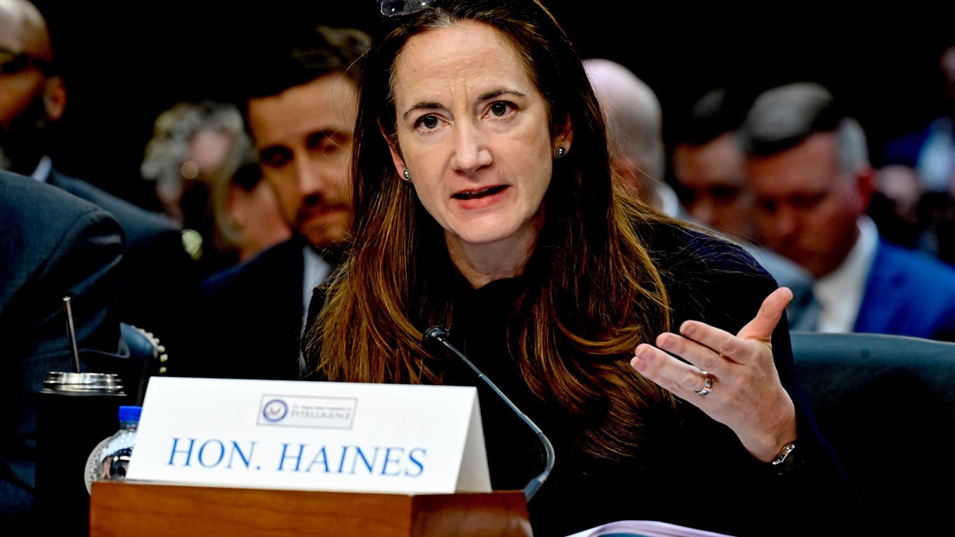 Die Koordinatorin der US-Geheimdienste, Avril Haines, bei einer Anhörung vor dem Senat.