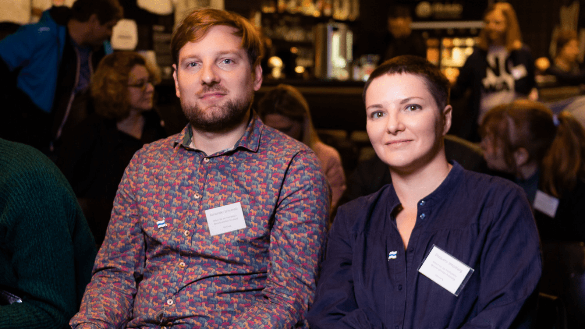 Alexander Schumski und Elizaveta Shlosberg: Die beiden kämpfen mit ihrem Verein unter anderem gegen russische Desinformation in Nürnberg und ganz Deutschland.