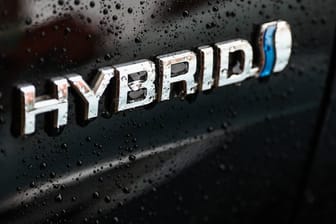 Sparsamer und sauberer: Der Hybridantrieb hat einige Stärken. Aber wo sind seine Schwächen?