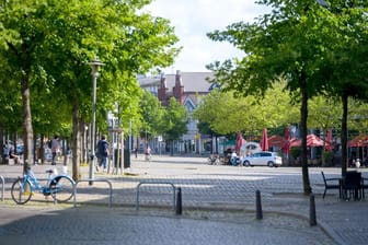 Der zentrale Platz Großflecken in der Neumünsteraner Innenstadt (Archivbild).