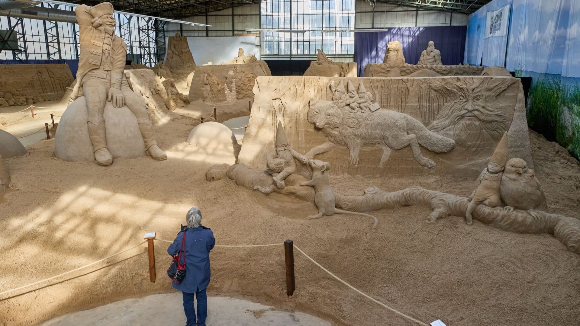 Sandskulpturen-Ausstellung in Travemünde Sandskulpturen-Ausstellung in Travemünde