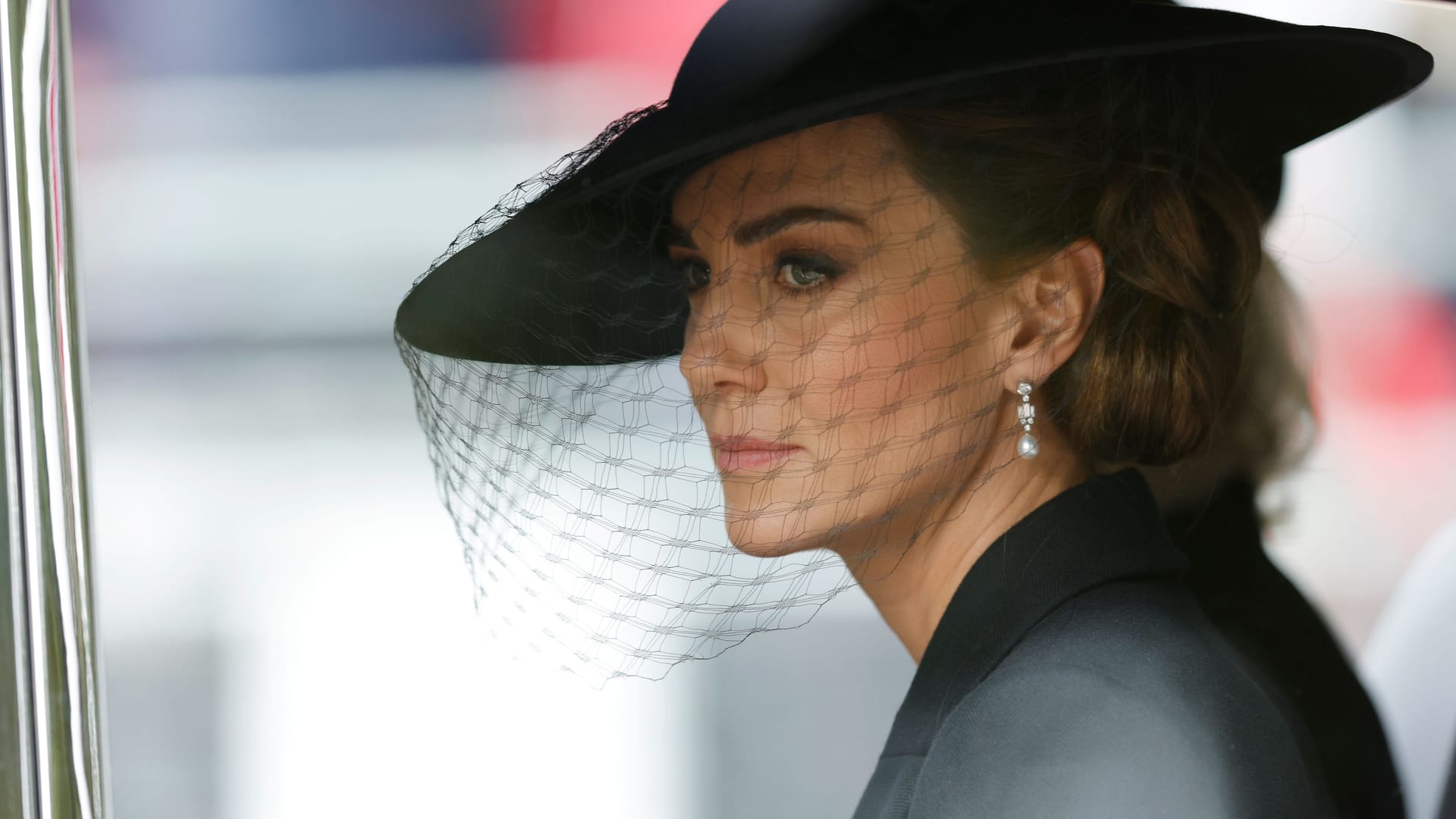 Prinzessin Kate: Die 42 Jahre alte Frau von Thronfolger William lässt die britische Bevölkerung wegen ihrer Gesundheit besorgt zurück. Prinzessin Kate: Die 42 Jahre alte Frau von Thronfolger William lässt die britische Bevölkerung wegen ihrer Gesundheit besorgt zurück.