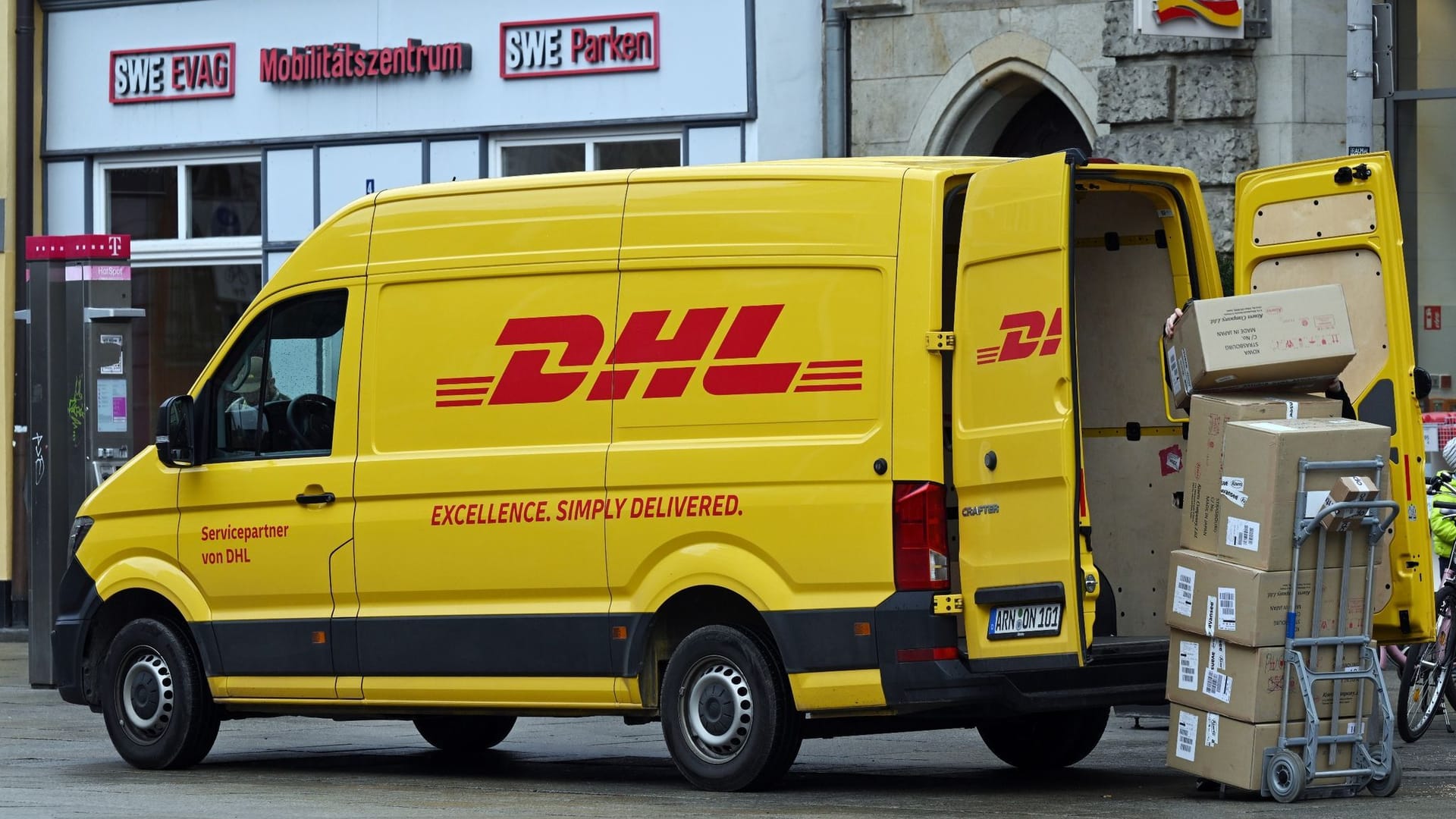 DHL-Transporter