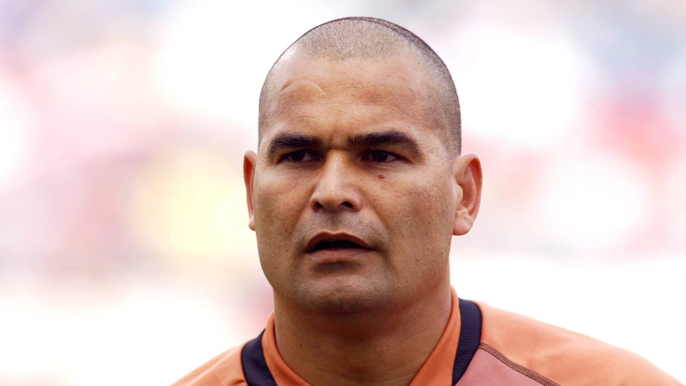 José Luis Chilavert bei einem Länderspiel 2002.