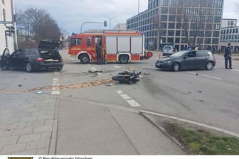 An der Kreuzung am Nordring ist es am Sonntagnachmittag zu einer Kollision von einem Auto und einem Motorrad gekommen.