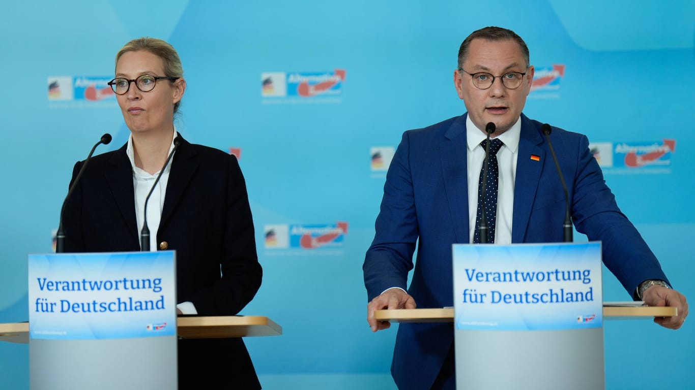 Alice Weidel (l.) und Tino Chrupalla: Die meisten Wählerinnen und Wähler der AfD leben in Westdeutschland.