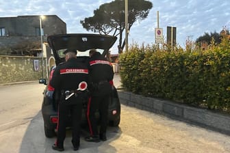 103 Jahre alt ist eine Verkehrssünderin, die die italienische Polizei aus dem Verkehr gezogen hat.