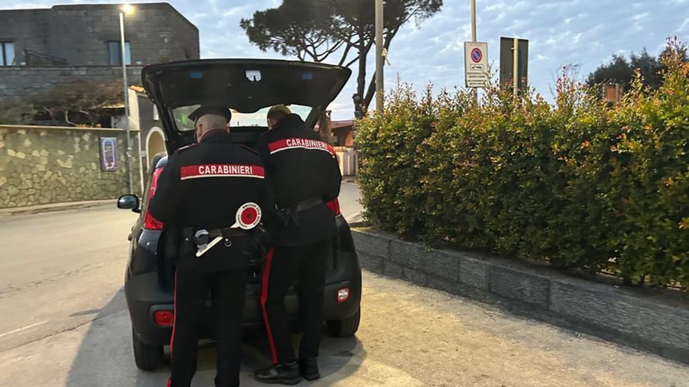103 Jahre alt ist eine Verkehrssünderin, die die italienische Polizei aus dem Verkehr gezogen hat.