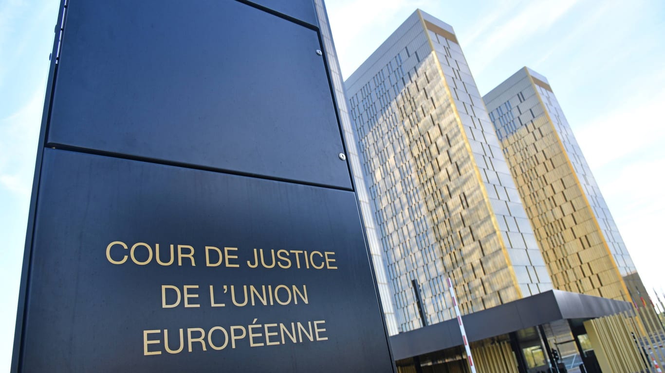 Der Europäische Gerichtshof in Luxemburg: Dort wurde entschieden, dass die Pflicht von Fingerabdrücken auf Personalausweisen rechtens ist.