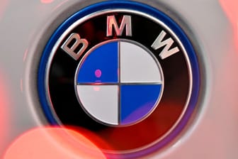 Im schlimmsten Fall ein Vollbrand: BMW ruft 800.000 Autos zurück.