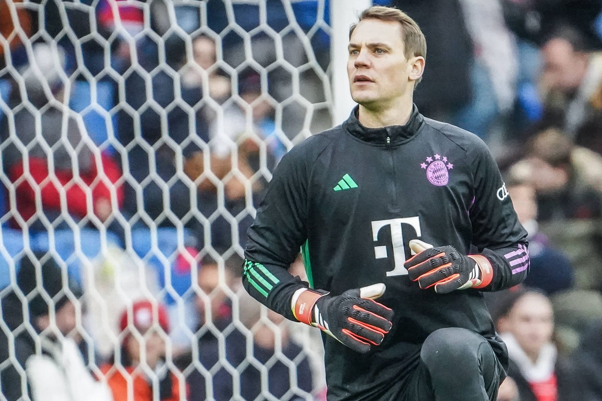 Manuel Neuer: Der Torwart des FC Bayern musste von der Nationalelf abreisen.