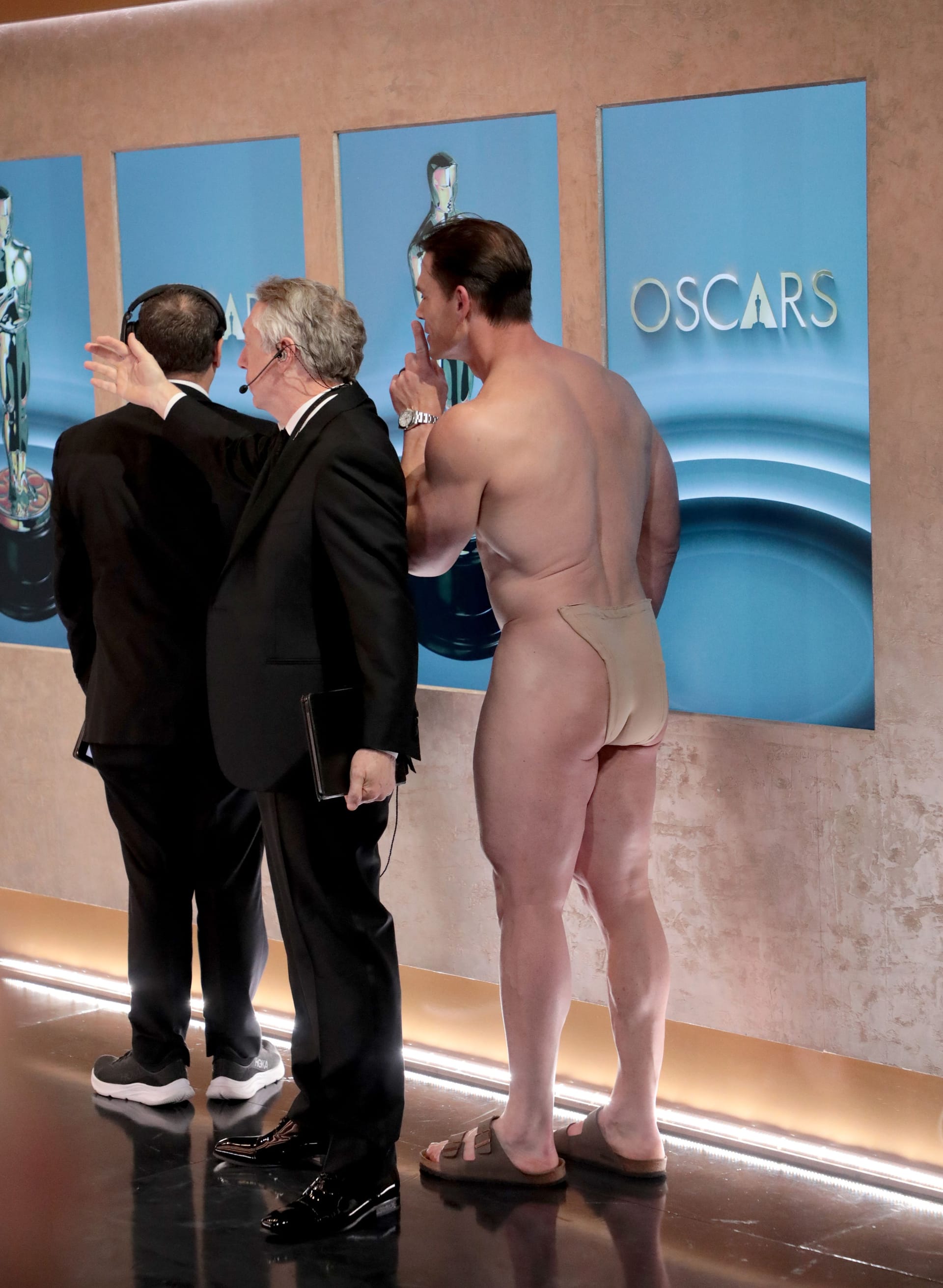 John Cena im Backstage-Bereich der Oscars