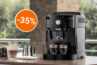 Bei Amazons Oster-Angeboten können Sie sich einen Kaffeevollautomaten von De'Longhi zum Tiefpreis sichern.