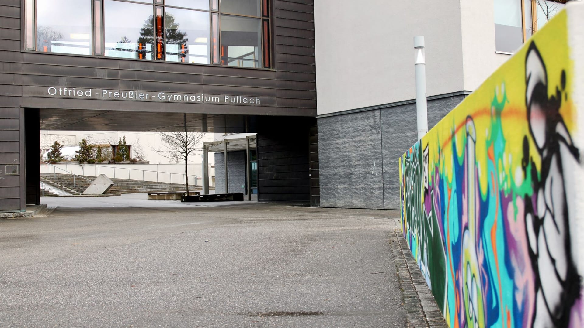 Die Otfried-Preußler-Schule, die erst vor zehn Jahren nach Preußler benannt worden war, will den Namen nun wieder ablegen.