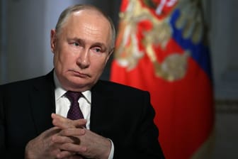 Wladimir Putin: Der Westen muss sich zusammenreißen, sagt Catherine Belton.