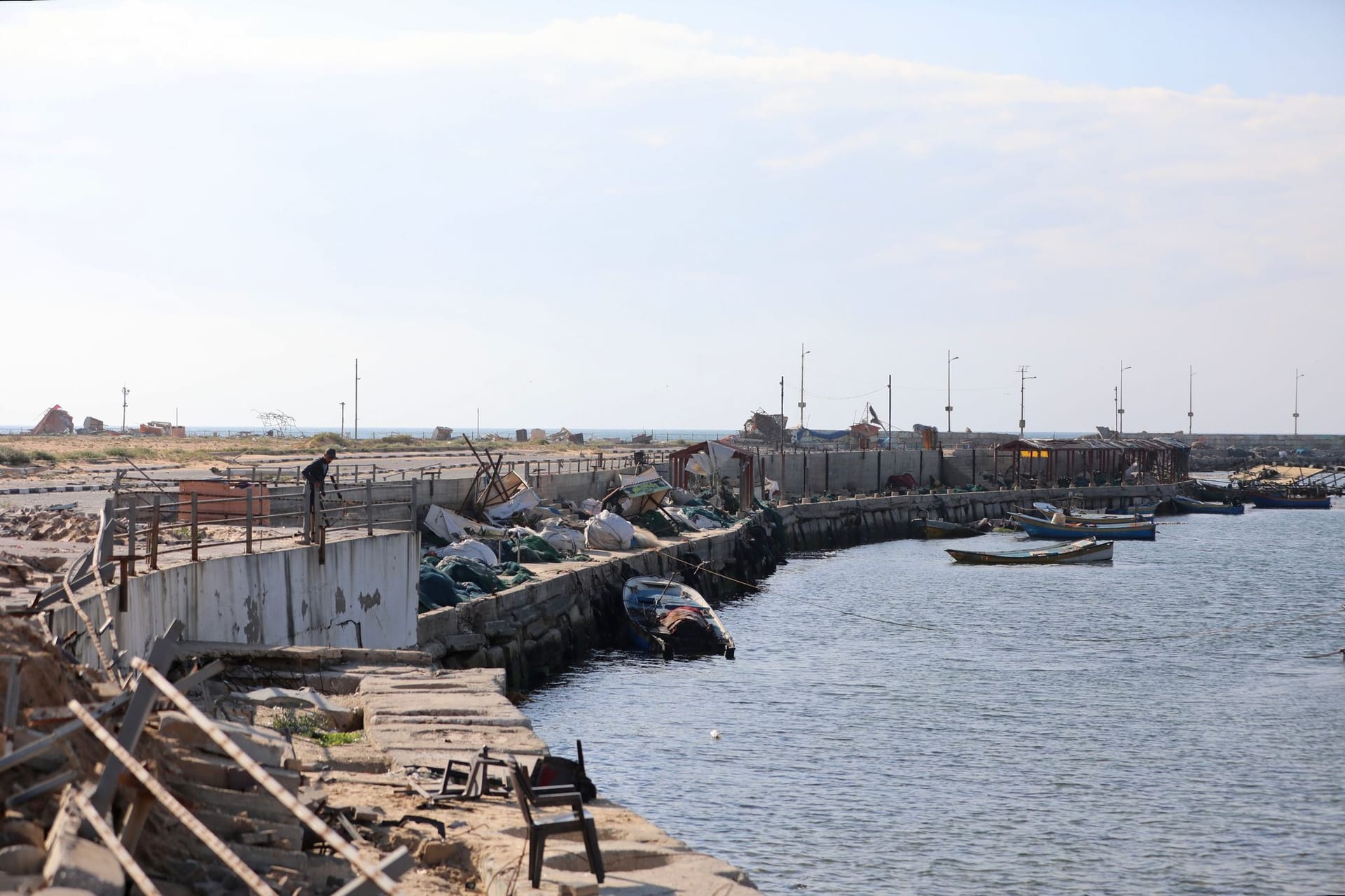 Beschädigter Hafen in Gaza-Stadt