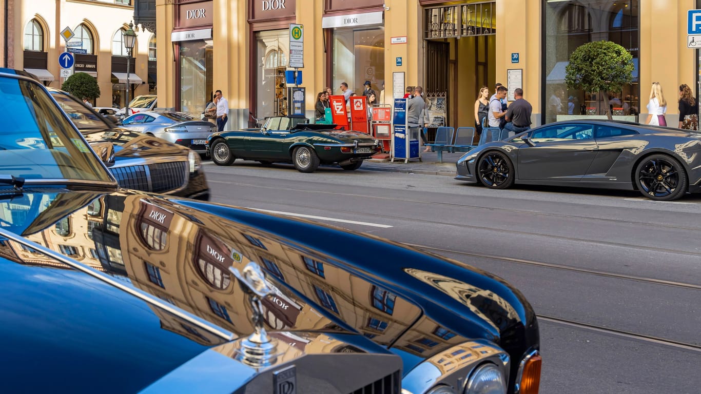 Teures Pflaster: Auf Münchens Straßen fahren besonders viele Luxusautos.
