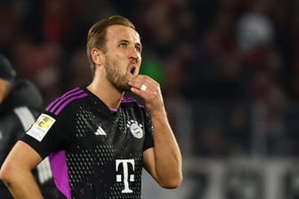 Harry Kane enttäuscht: Gegen den SC Freiburg kamen die Bayern nicht über ein Remis hinaus.