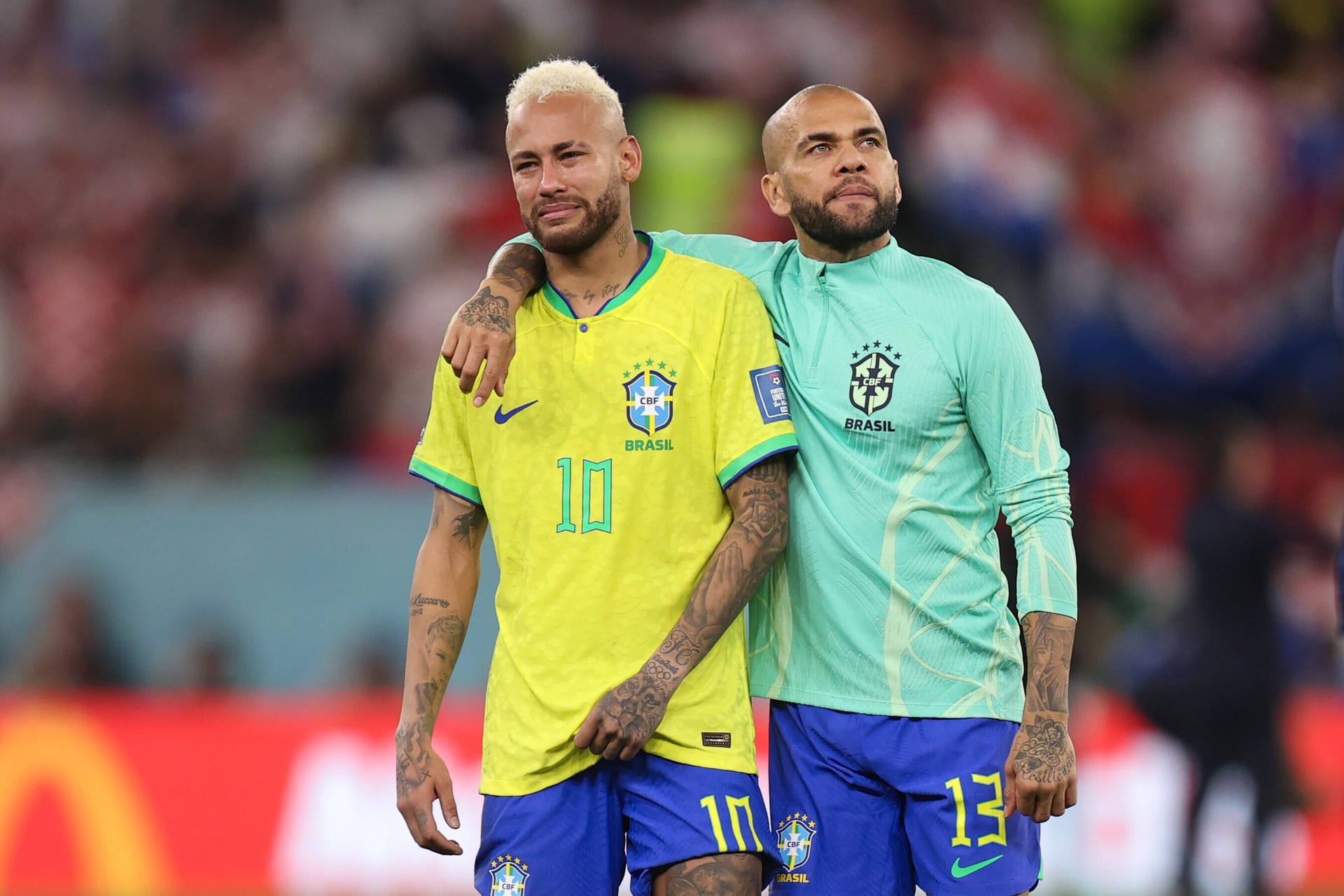 Neymar und Dani Alves (r.): Die beiden spielten gemeinsam für die brasilianische Nationalmannschaft.