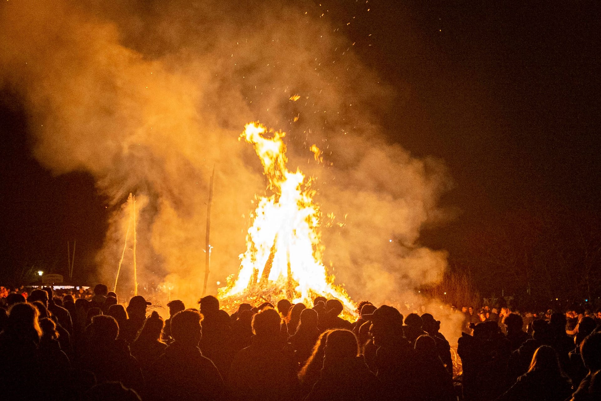 In Hamburg loderten im vergangenen Monat vielerorts Osterfeuer