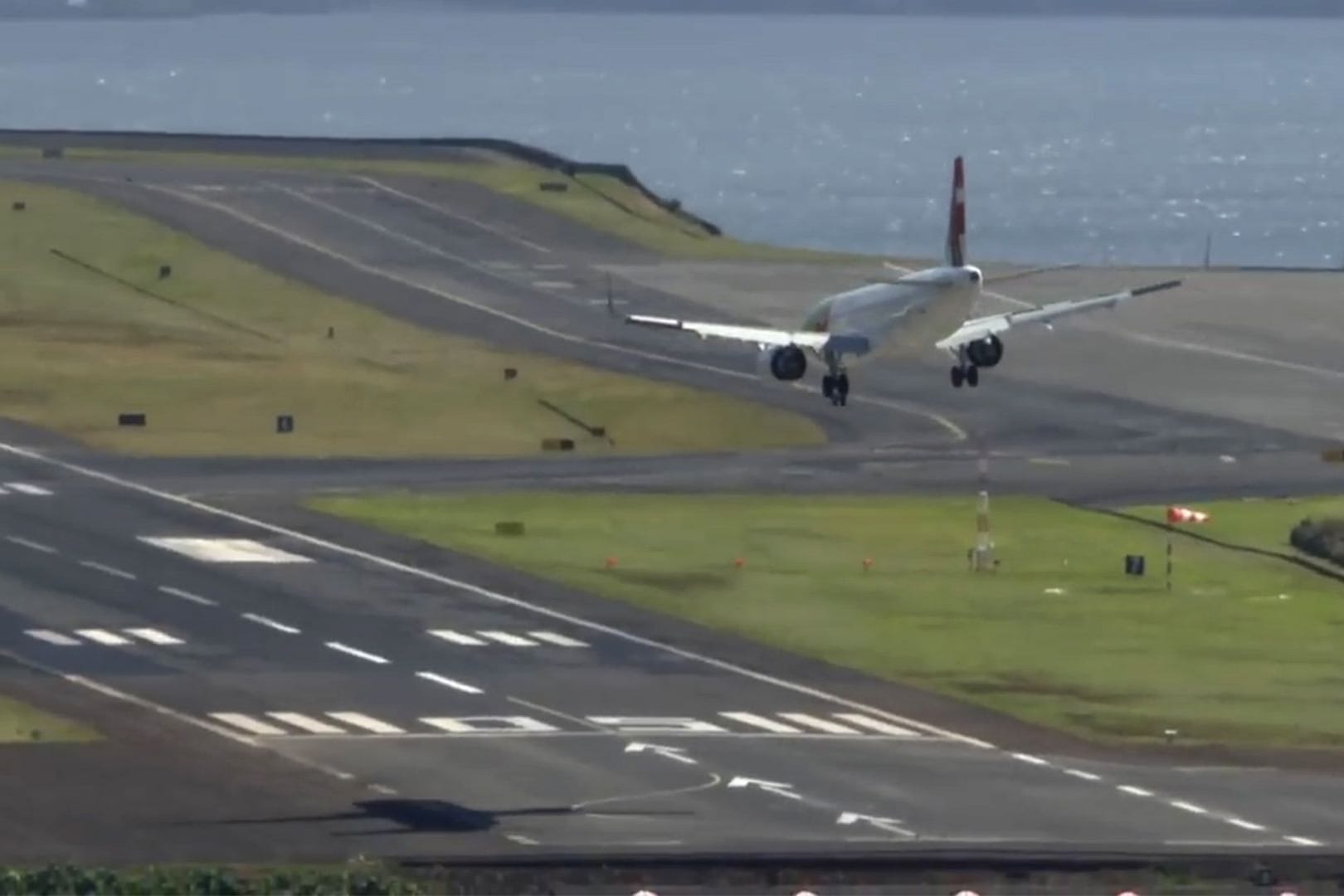 Wackellandung am Flughafen von Madeira