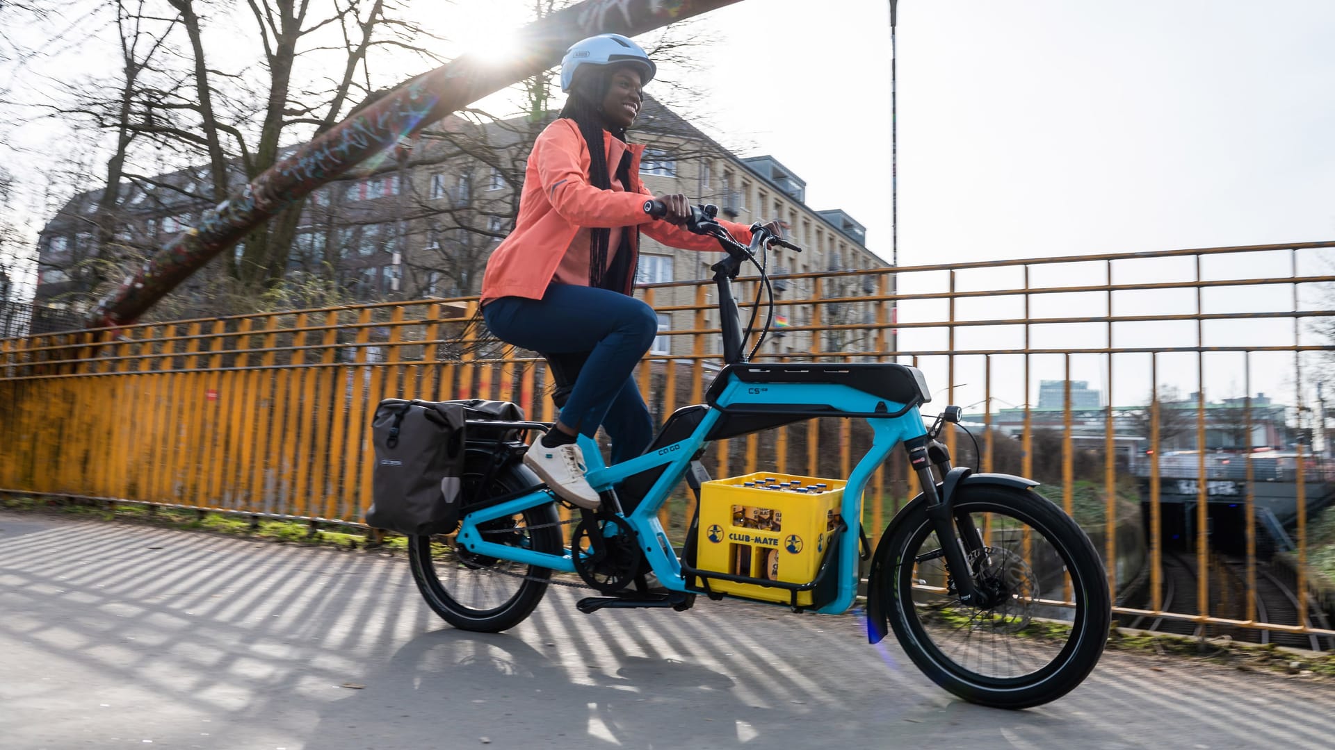 Lastentransport auf mehreren Etagen: Cargobikes müssen nicht immer eine große Kiste vorne haben – das zeigt beispielsweise die "CS"-Serie von Ca Go (ab rund 5.500 Euro).