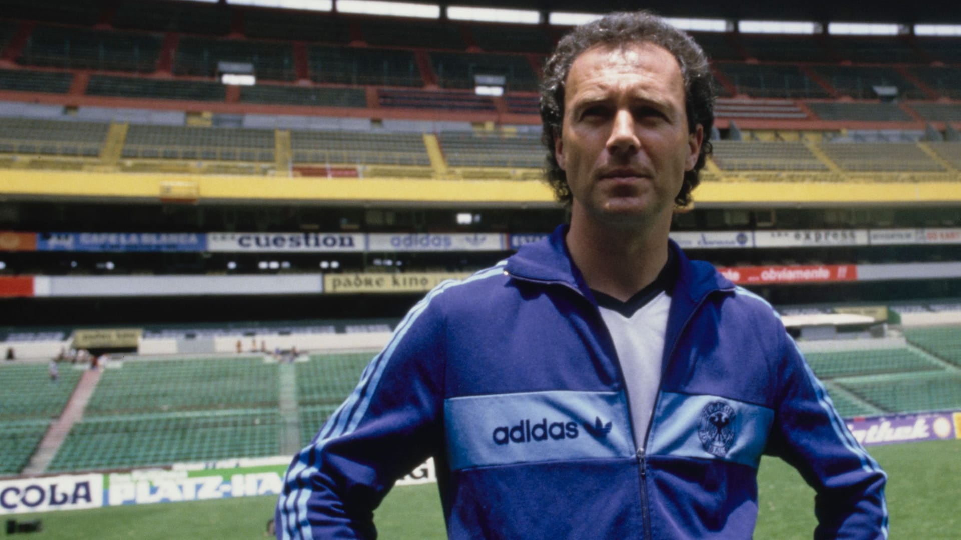 Franz Beckenbauer in Adidas-Trainingsjacke: Der Kaiser wäre in Nike-Kleidung wohl kaum denkbar gewesen.