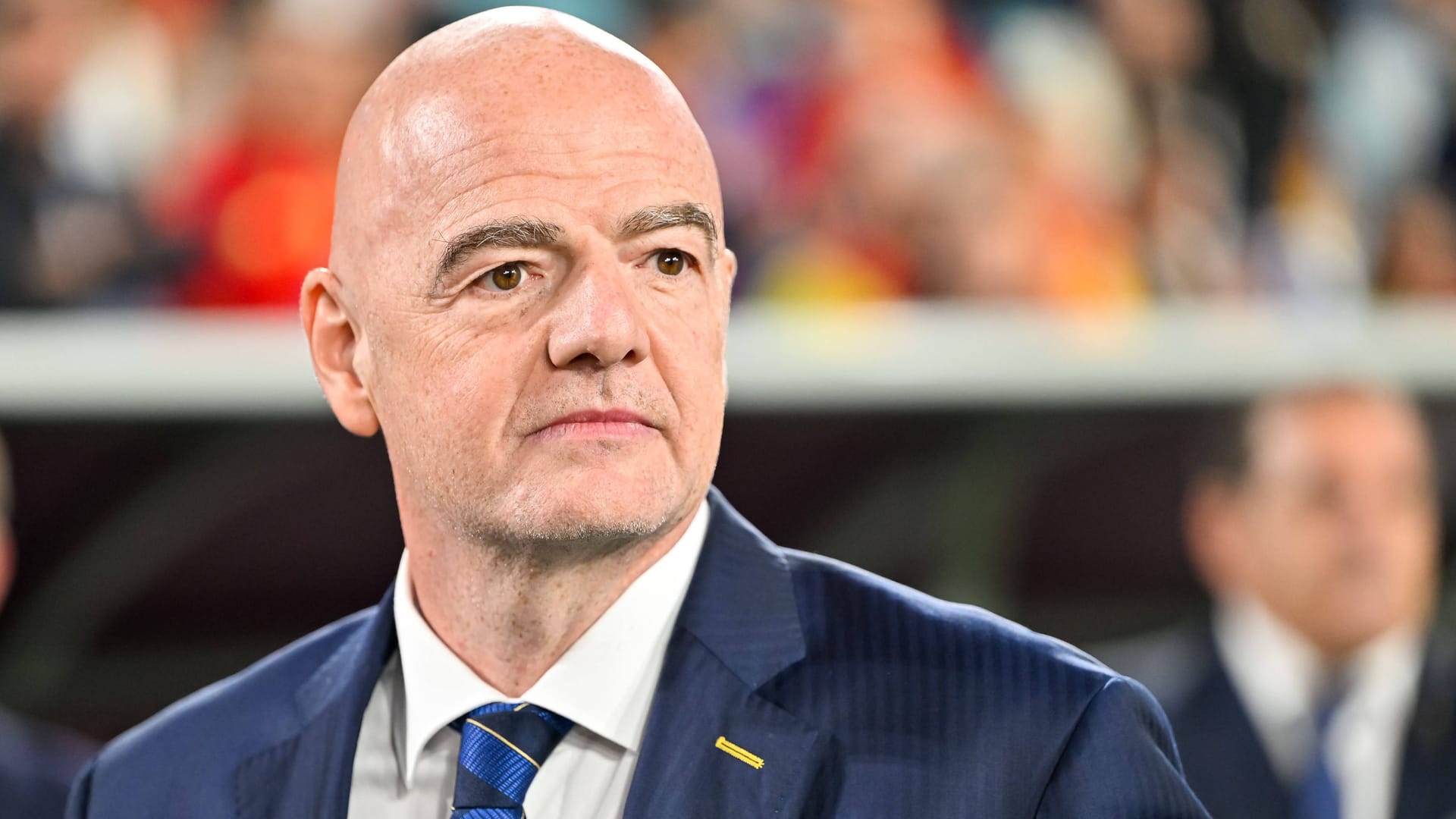 Gianni Infantino: Dem Fifa-Präsidenten reichen die Gelbe und die Rote Karte.