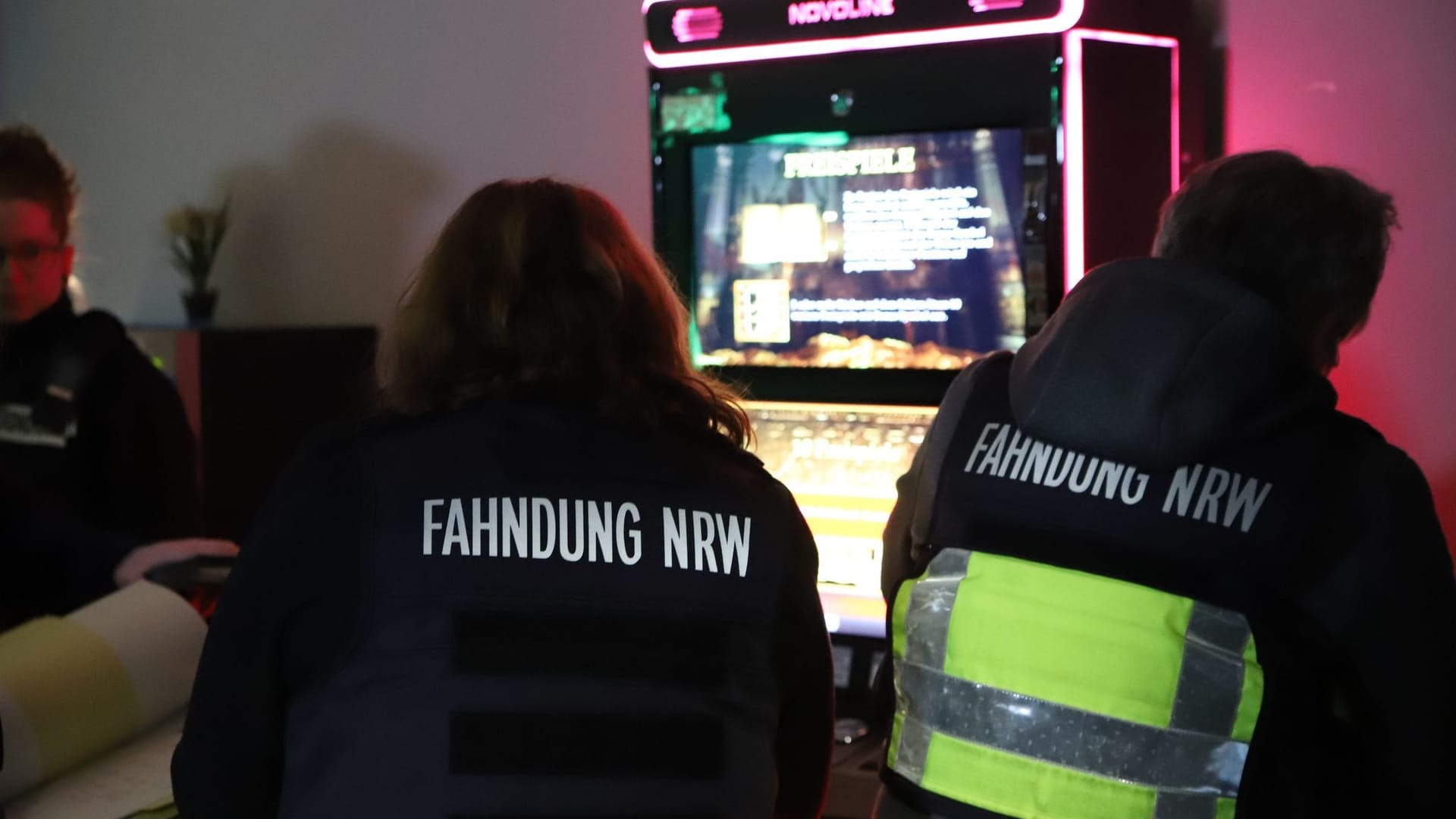 Razzien gegen illegales Glücksspiel in Duisburg Razzien gegen illegales Glücksspiel in Duisburg
