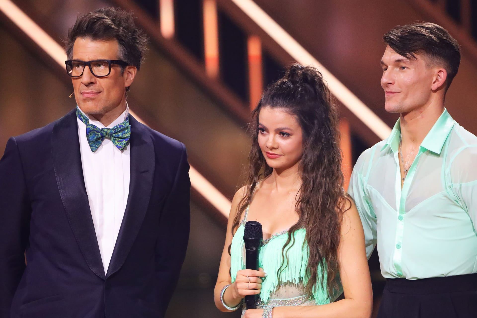 Daniel Hartwich, Maria Clara Groppler und Mikael Tatarkin bei "Let's Dance" 2024.