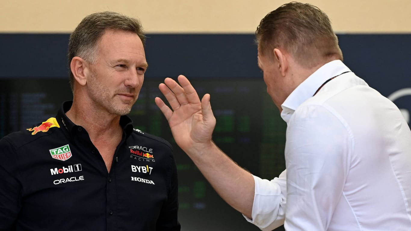 Keine Freunde: Red-Bull-Teamchef Horner (li.) und Jos Verstappen.