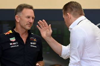 Keine Freunde: Red-Bull-Teamchef Horner (li.) und Jos Verstappen.