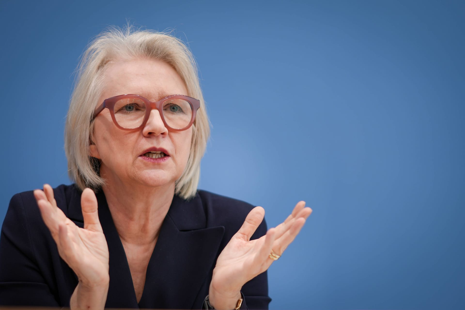 Monika Schnitzer sieht die Rentenreform der Ampel kritisch.