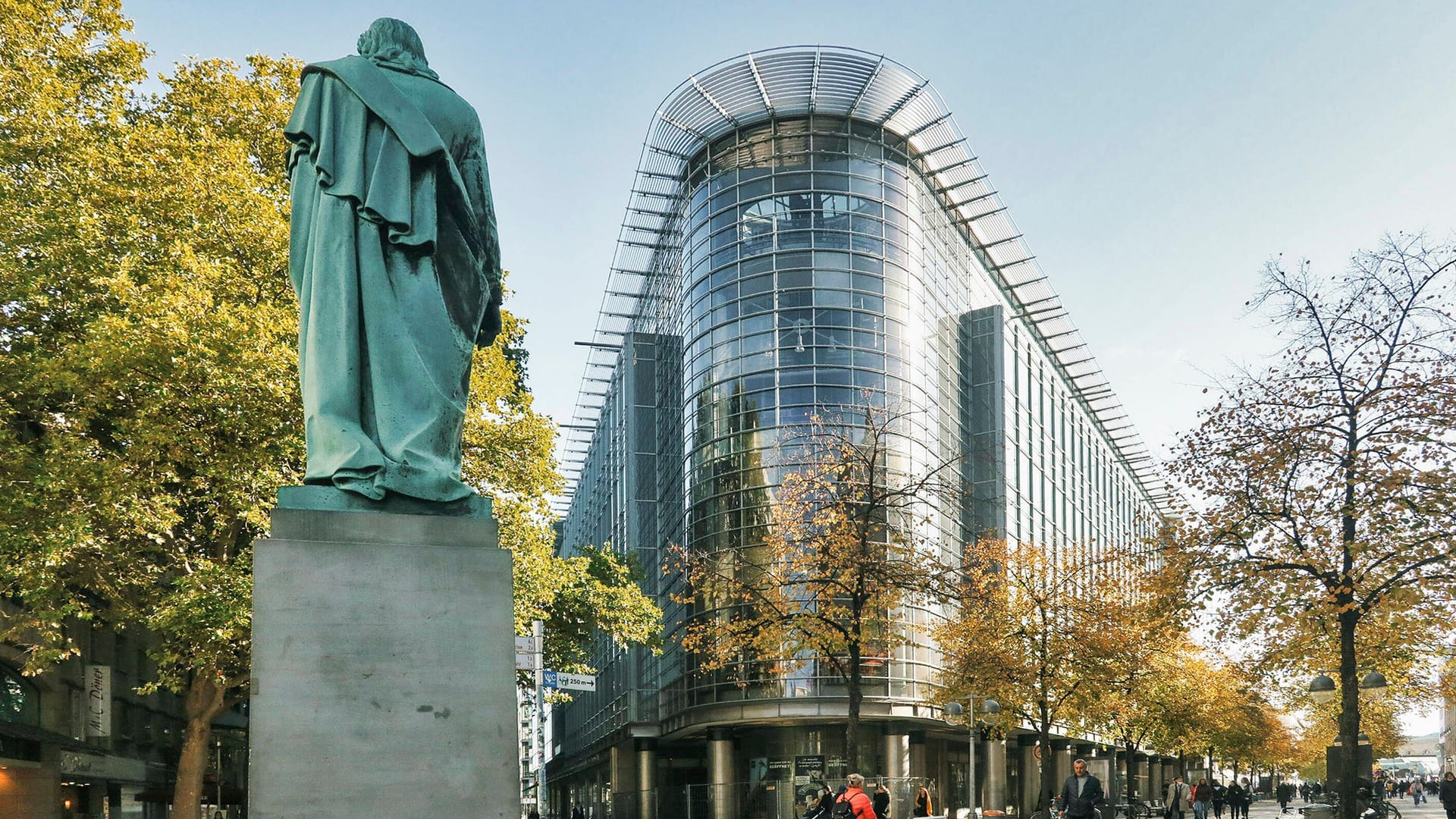 Das Leerstehende Karstadt-Warenhaus in Hannover: Wie geht es mit dem Gebäude weiter?