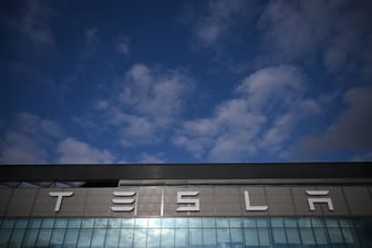 Tesla Fabrik - Stillstand nach Stromausfall