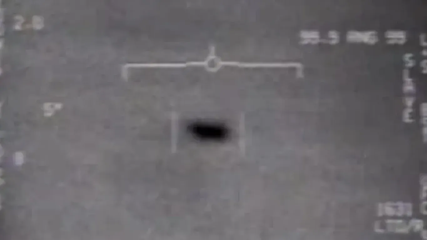 Das Foto des US-Verteidigungsministeriums zeigt ein "unidentiziertes Flugobjekt". Allerdings war auch das kein außerirdisches Leben oder außerirdische Technologie.