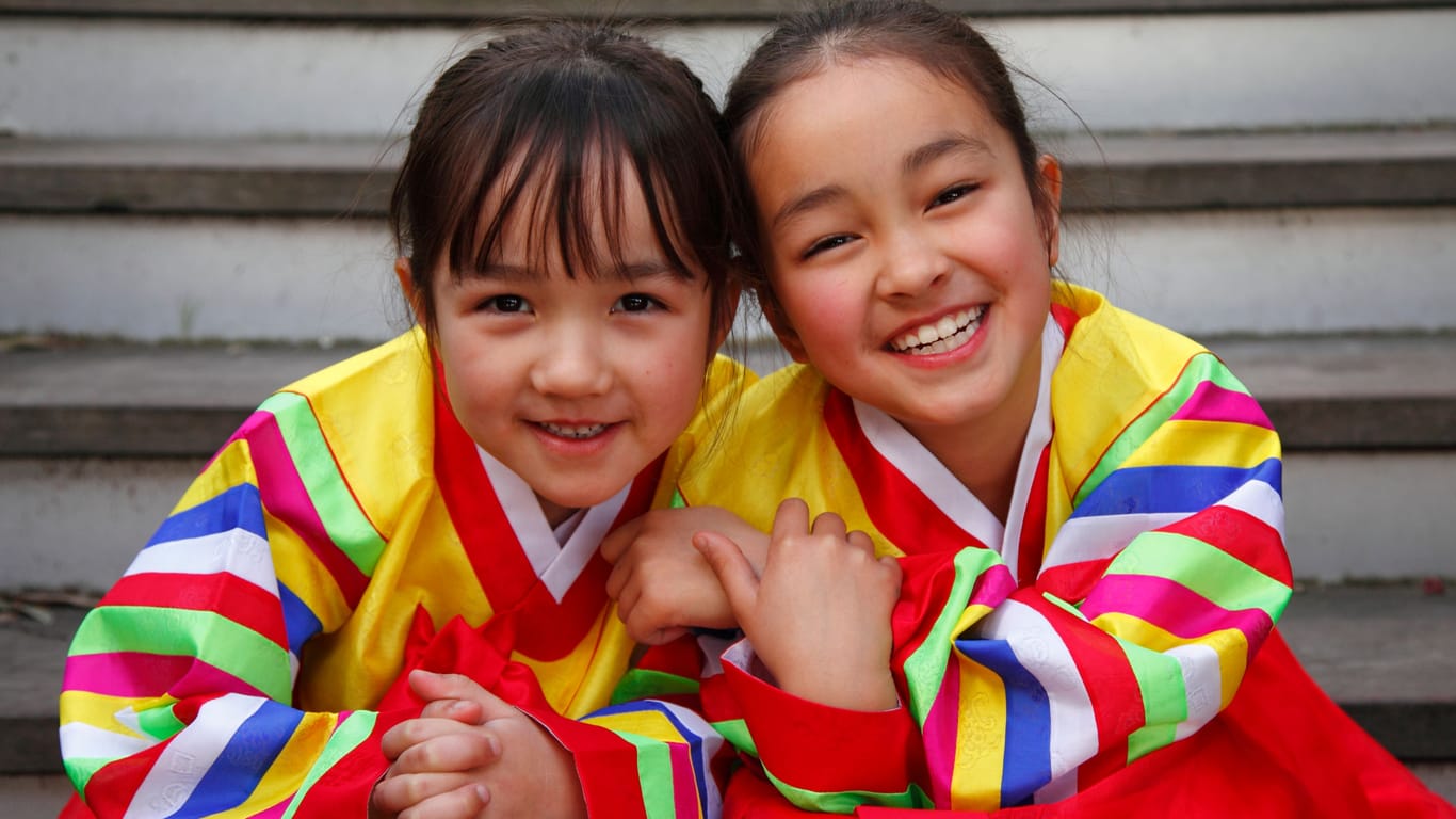 Mädchen in traditioneller koreanischer Tracht (Archivbild): Kinder werden in Südkorea selten.