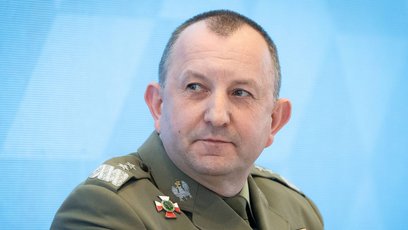 Jarosław Gromadziński: Polen hat den Kommandeur abberufen.