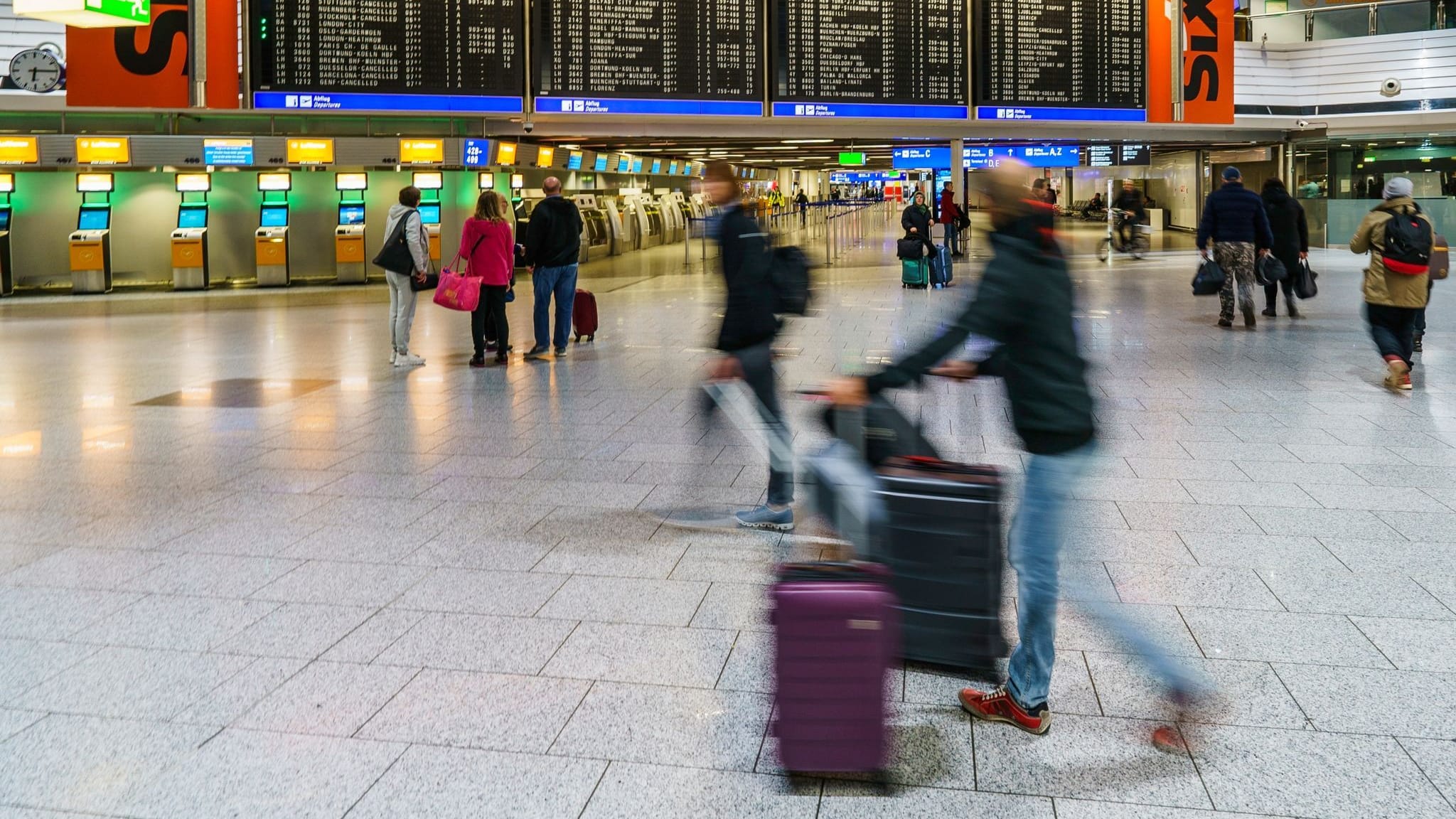 Flughafen Frankfurt: Streik bei Lufthansa und Sicherheit am Donnerstag