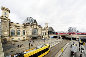 Straßenbahnhaltestelle am Hauptbahnhof (Symbolbild):